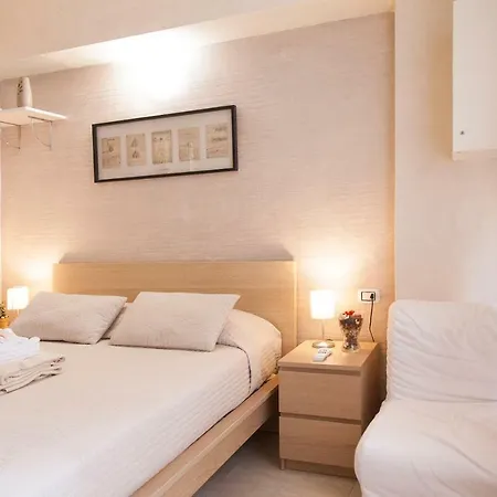 Gold House 게스트하우스