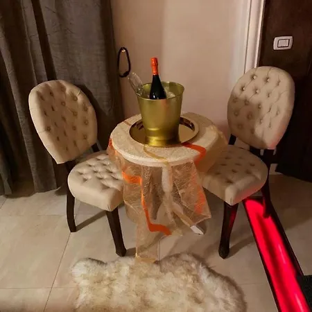 Gold House 3* La Spezia