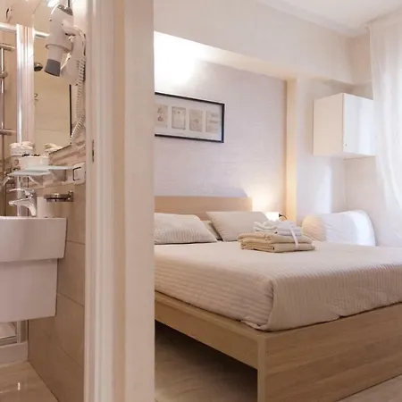 Gold House Affittacamere 3*