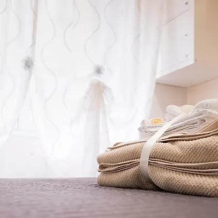 Pensionat Gold House 3*