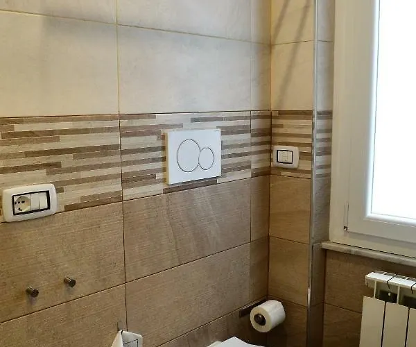 Gold House 3* La Spezia